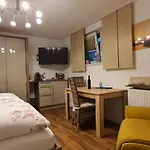 Tatil Evi Private Boardinghouse & Terrasse, Parkplatz Nahe Messe *