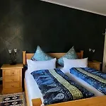 Privat Residence Boardinghouse Meerbusch Terrasse, Parkplatz, Naehe Messe Duesseldorf & Flughafen