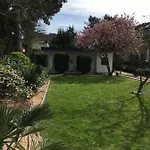 Private Boardinghouse & Terrasse, Parkplatz Nahe Messe Tatil Evi *