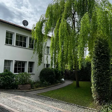 別荘 Boardinghouse Meerbusch, Ihr Privater Bungalow, Nahe Messe Duesseldorf
