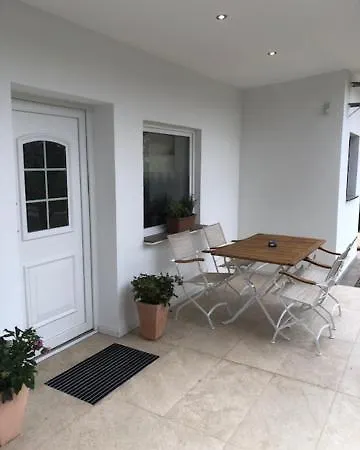 펜션 Privat Boardinghouse Naehe Messe Duesseldorf Flughafen *