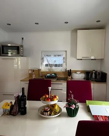 Private Boardinghouse & Terrasse, Parkplatz Nahe Messe Feriehus *