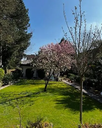 펜션 Privat Boardinghouse Naehe Messe Duesseldorf Flughafen *