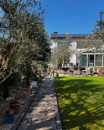 Holiday home Boardinghouse Meerbusch, Ihr Privater Bungalow, Nahe Messe Duesseldorf Meerbusch