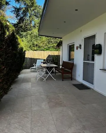 Private Boardinghouse & Terrasse, Parkplatz Nahe Messe Meerbusch