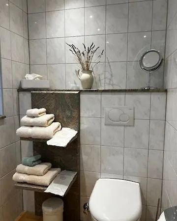 Privat Boardinghouse Naehe Messe Duesseldorf Flughafen * 메어부쉬