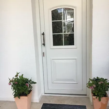 Private Boardinghouse & Terrasse, Parkplatz Nahe Messe * Meerbusch