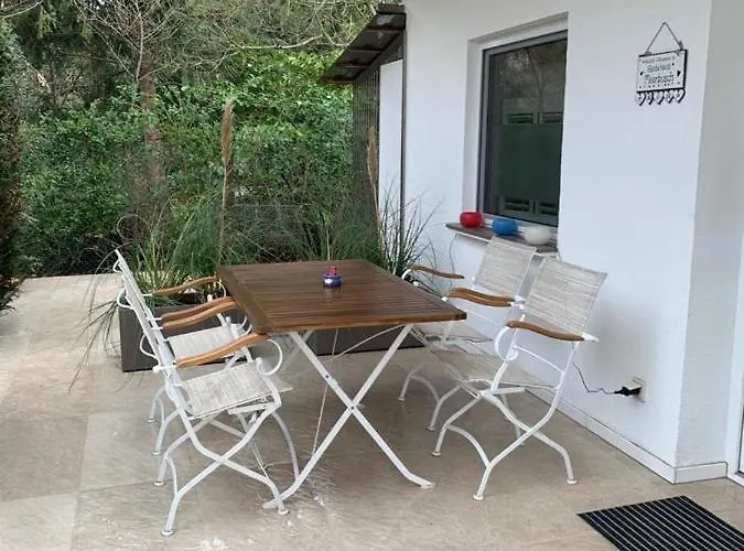 Privat Residence Boardinghouse Meerbusch Terrasse, Parkplatz, Naehe Messe Duesseldorf & Flughafen Feriehus Meerbusch