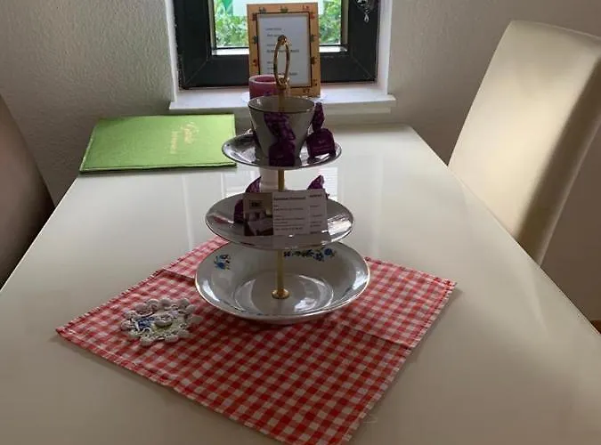 Privat Residence Boardinghouse Meerbusch Terrasse, Parkplatz, Naehe Messe Duesseldorf & Flughafen Feriehus *