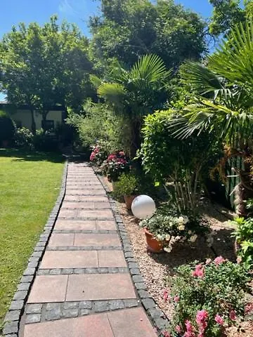 Feriehus Privat Boardinghouse Naehe Messe Duesseldorf Flughafen *