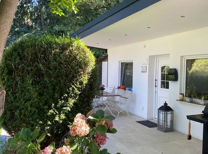 Privat Residence Boardinghouse Meerbusch Terrasse, Parkplatz, Naehe Messe Duesseldorf & Flughafen Feriehus