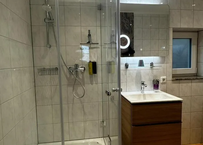 Privat Residence Boardinghouse Meerbusch Terrasse, Parkplatz, Naehe Messe Duesseldorf & Flughafen * Meerbusch