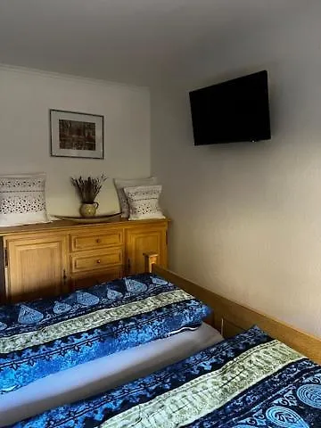 Privat Residence Boardinghouse Meerbusch Terrasse, Parkplatz, Naehe Messe Duesseldorf & Flughafen * Meerbusch