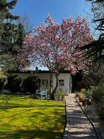 Privat Residence Boardinghouse Meerbusch Terrasse, Parkplatz, Naehe Messe Duesseldorf & Flughafen Feriehus *